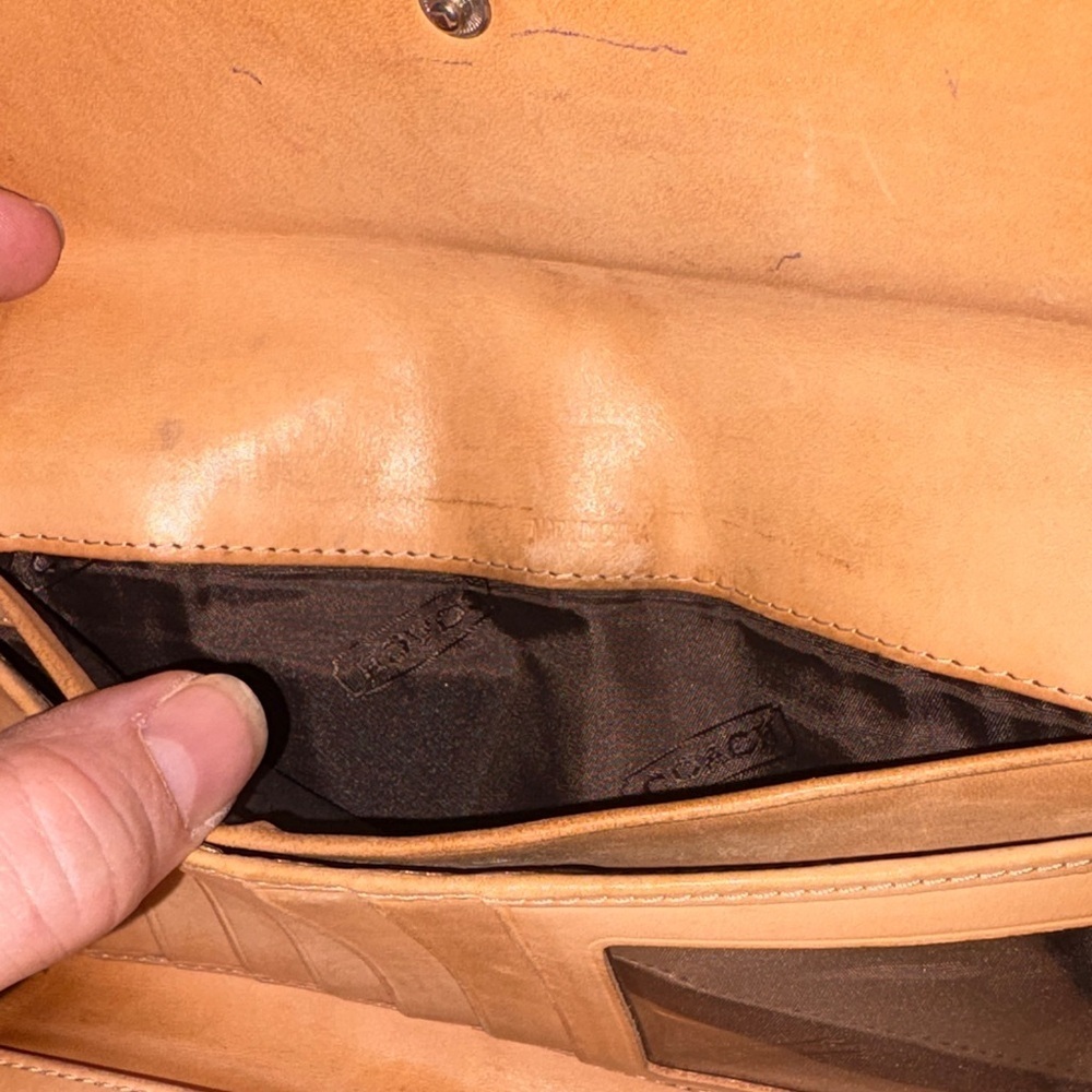 Y2K Vintage Coach Tan Monogram Snap Wallet - Picture 4 of 10